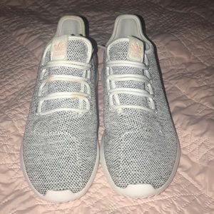 Adidas tubular size 9